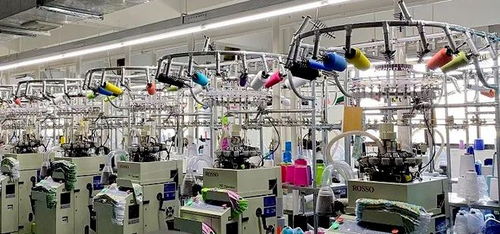 工廠大單臨時(shí)取消,一大批外貿(mào)高品質(zhì)衣服急需脫手